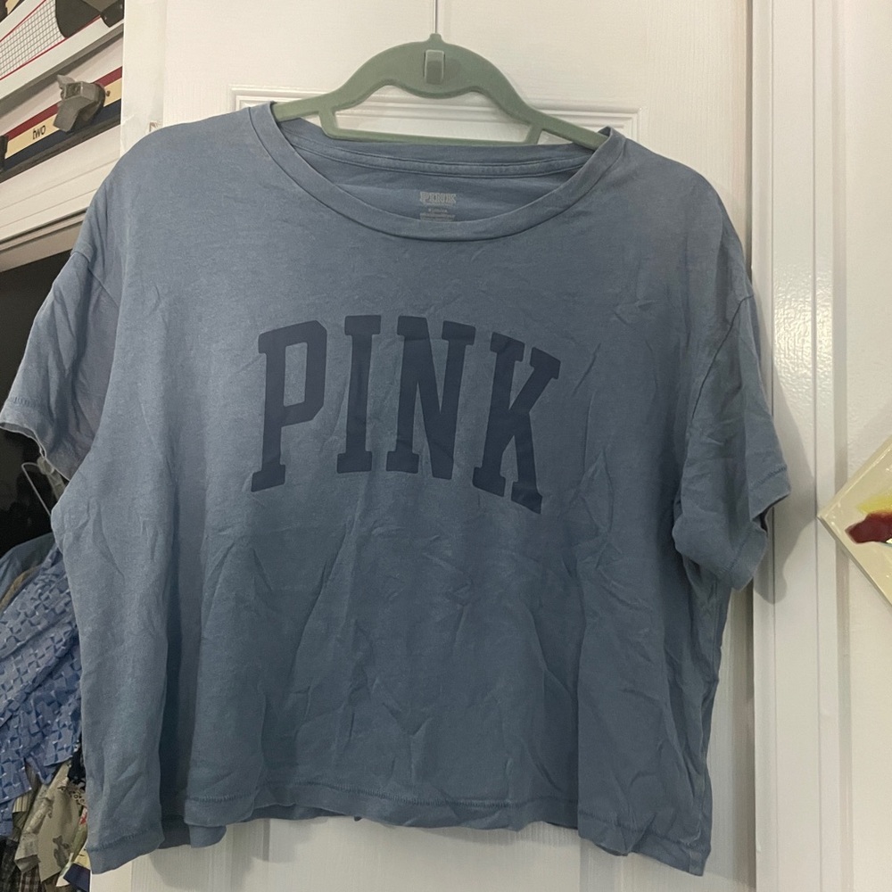 Junior's VS PINK Medium Blue Graphic Logo Crop Top